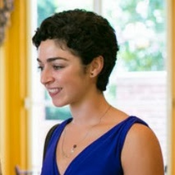 Meet your Posher, Andrea - Picture 4 of 4